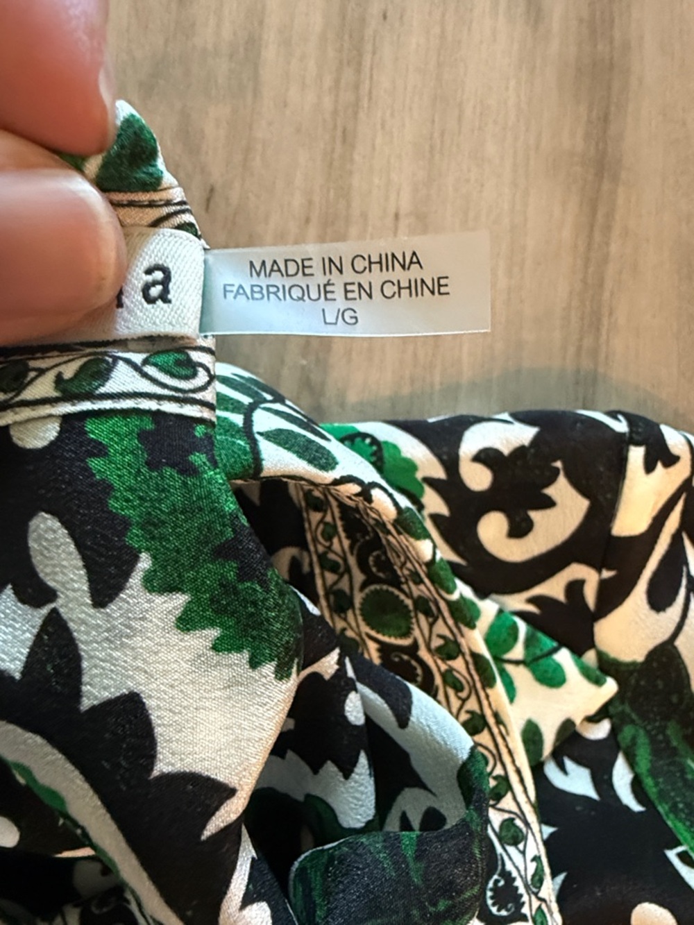 Alice + Olivia Willa Blouse Top. 100% Silk Shirt.  New without tags. - Picture 12 of 13